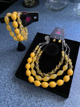 Load image into Gallery viewer, Tropical Hideaway - Yellow Necklace Set