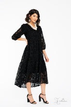 Load image into Gallery viewer, Regal 2020 Zi Collection Signature Series Necklace