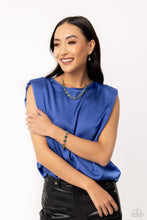 Load image into Gallery viewer, Abstract Admirer - Green