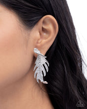 Load image into Gallery viewer, Leafy Lure - Silver
