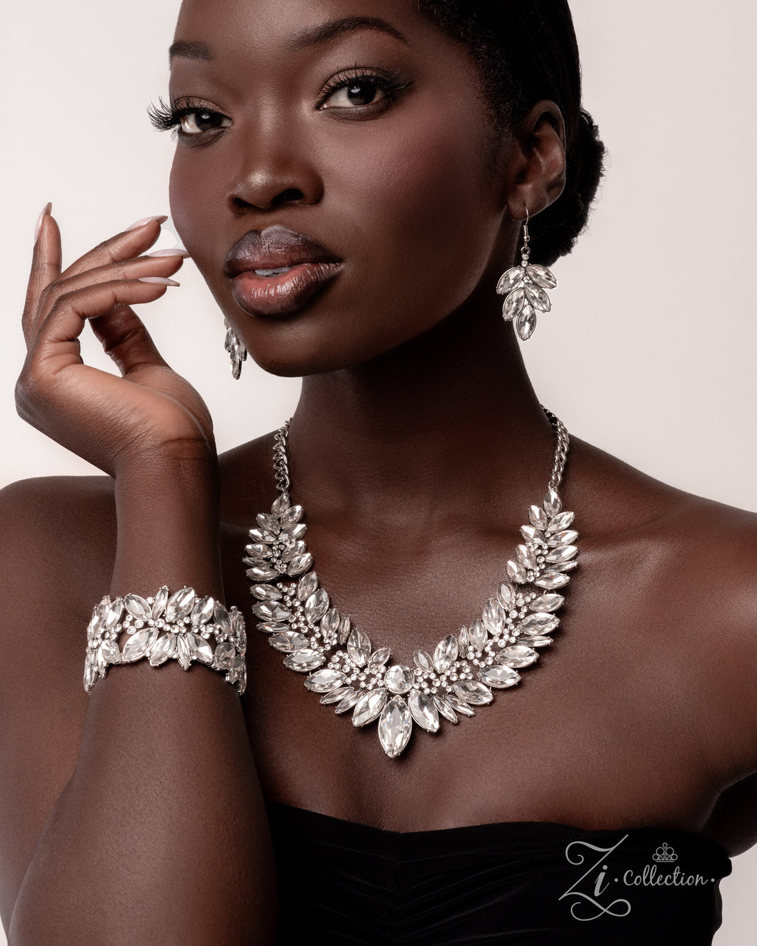Poised - Composed Charm - White 2025 Zi Set