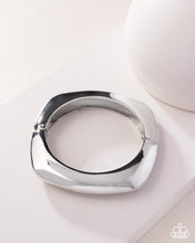 Load image into Gallery viewer, Rounded Reflection - Silver

