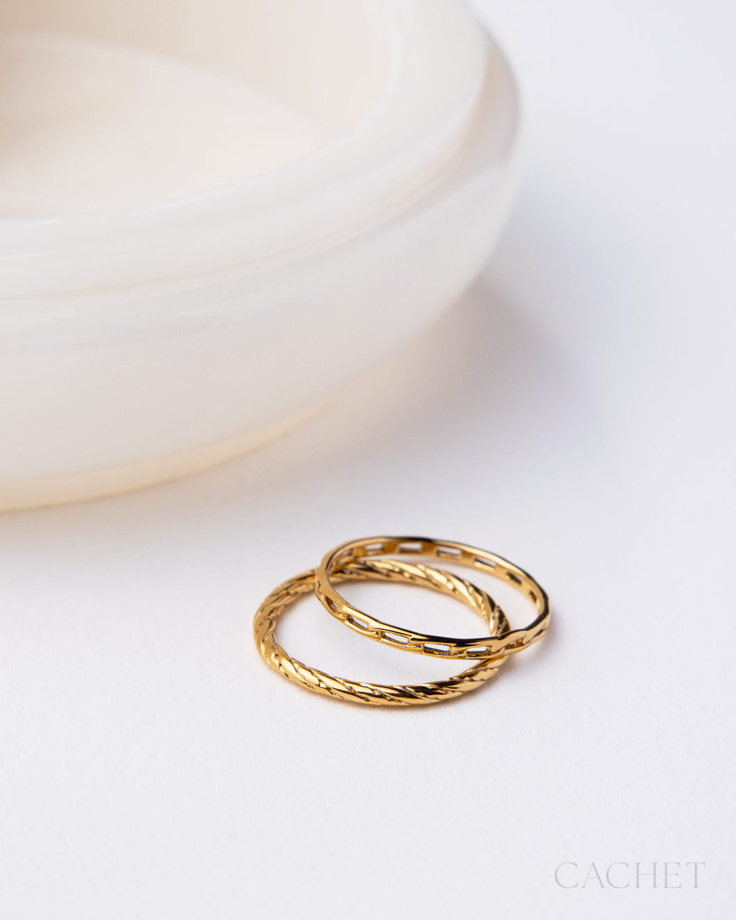 Trace d’Or - 18K Gold Plated Ring Stack - Cachet