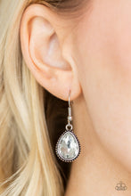 Load image into Gallery viewer, Socialite Social - White Necklace
