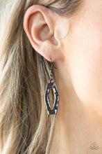 Load image into Gallery viewer, Break The Mold - Black Gunmetal Necklace
