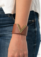 Load image into Gallery viewer, Paparazzi Accessories Claws Out - Brown Wrap Bracelet
