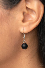 Load image into Gallery viewer, Melrose Melody - Black Necklace
