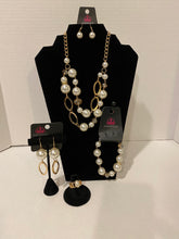 Load image into Gallery viewer, Fiercely 5th Avenue - Pearl Necklace Set 0820
