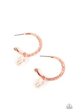 Load image into Gallery viewer, An imperfect white pearl glides along a hammered shiny copper hoop, creating a timeless twist. Earring attaches to a standard post fitting. Hoop measures approximately 1&quot; in diameter.  Sold as one pair of hoop earrings.
