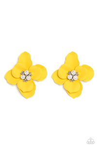 Blooming from a dainty white pearl and studded center, yellow petals flare out around the ear in a delicate, airy manner for a feminine finish. Earring attaches to a standard post fitting.